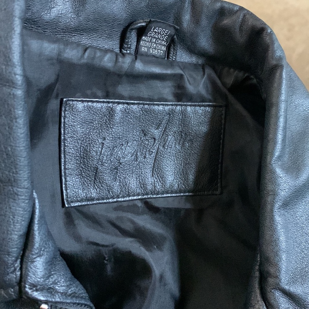 Leather jacket - Picture 6 of 7